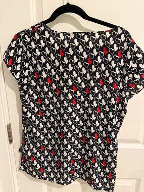 DVF Diane von Furstenberg Heart Print Silk Top Size 12